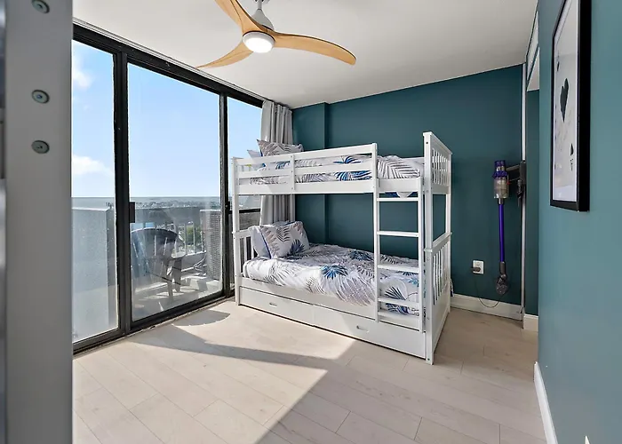 Ferienhaus Beautiful 2 Bedroom / 2 Bathroom Beachfront With Indoor Pool Ocean Stadt