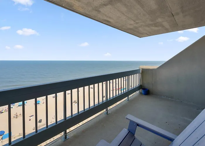 Beautiful 2 Bedroom / 2 Bathroom Beachfront With Indoor Pool Ferienhaus Ocean Stadt